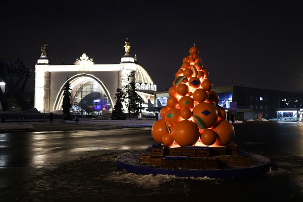 Ледяной аттракцион в новогодней Москве #ContentMarketing #Collab